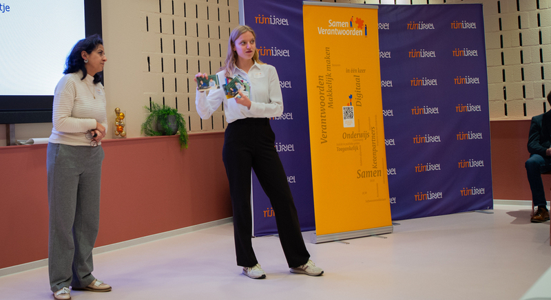 q: Ilse legt het kennismakingspel uit